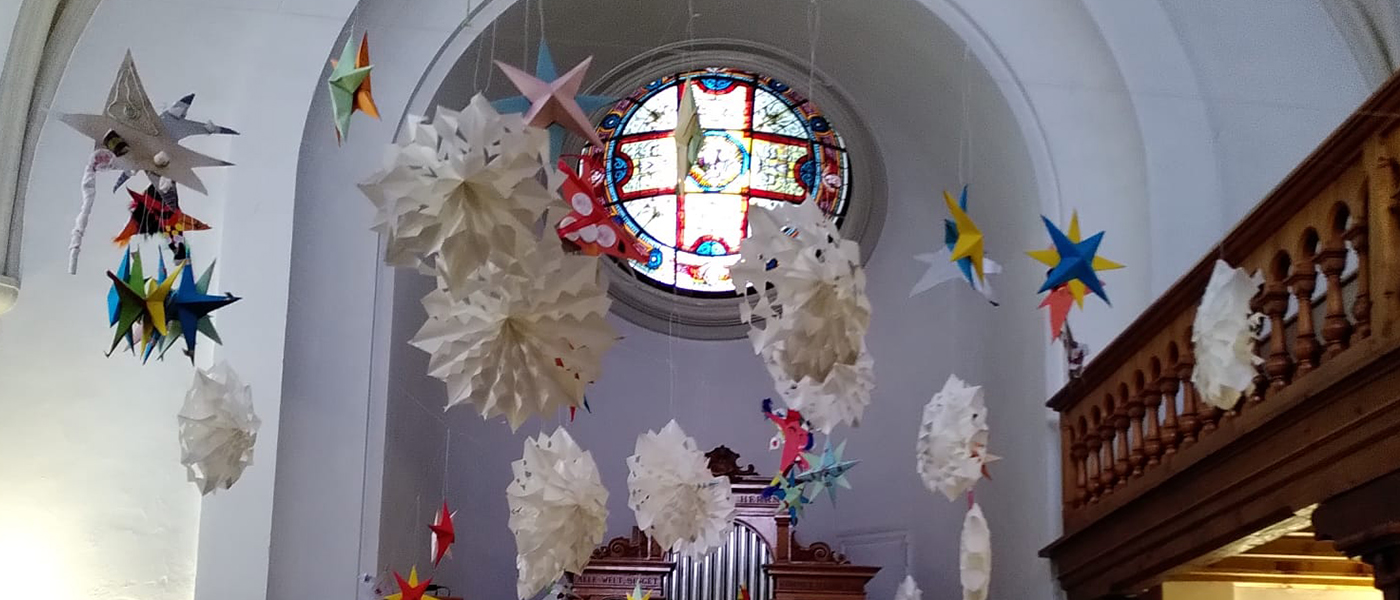 Wir wünschen eine gesegnete Adventszeit & frohe Festtage